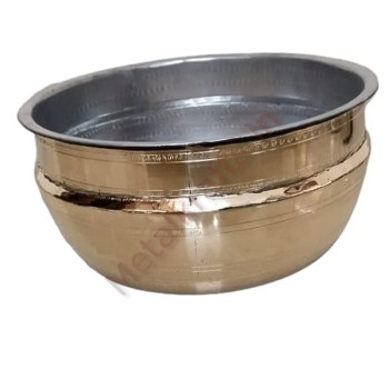 Brass Pot | VESSALS| VAANASATTI  Brass Pot | VESSALS| VAANASATTI